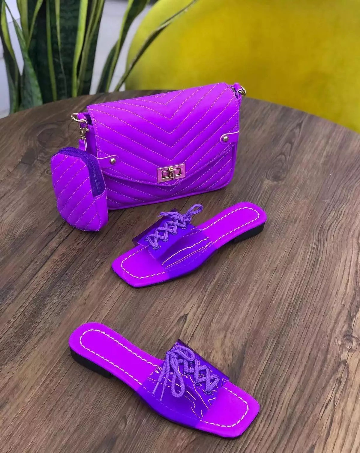 Diva Diva Lucite Slides