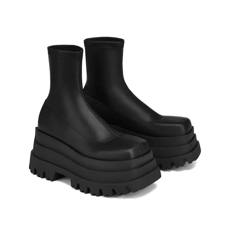 Milan Stomper Booties